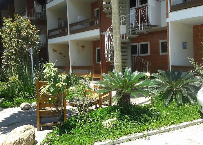 5 No Condominio Marina V
